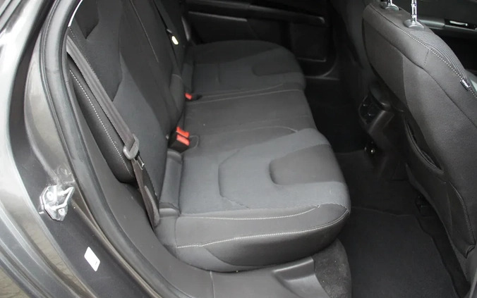 Ford Mondeo cena 39900 przebieg: 239000, rok produkcji 2016 z Kutno małe 301